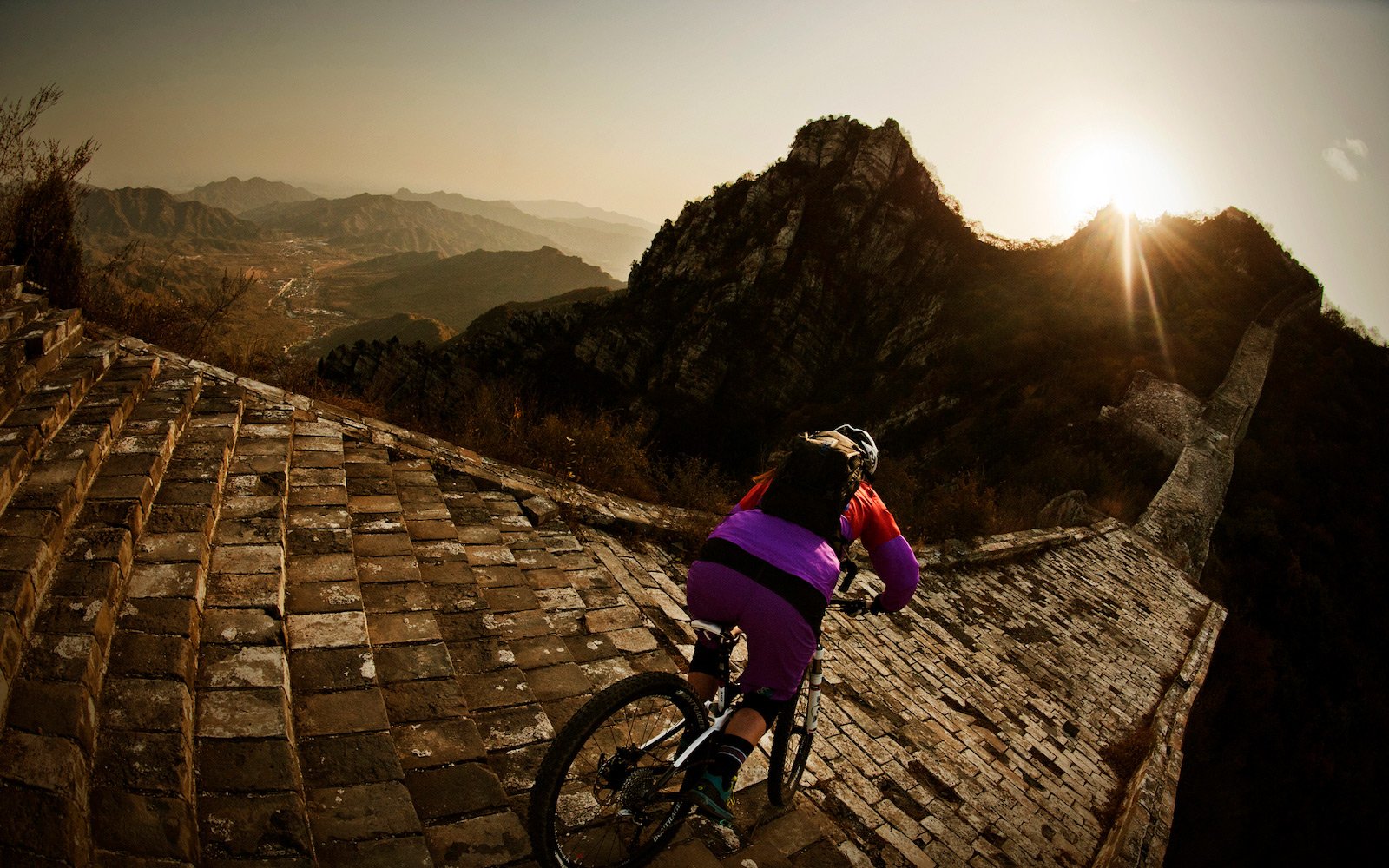 Как прокатиться на велосипеде по Великой Китайской стене в Пекине