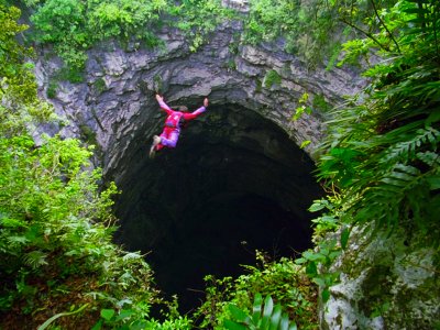 Прыгнуть с парашютом в пещеру в Сан-Луис-Потоси