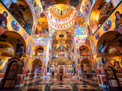 Увидеть фрески Кафедрального собора в Подгорица