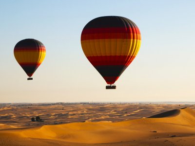 Пролететь на воздушном шаре над Аравийской пустыней в Дубае