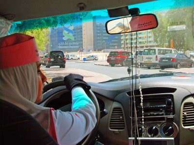 Прокатиться в женском такси в Дубае