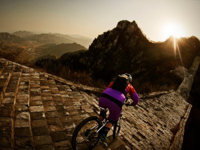 Прокатиться на велосипеде по Великой Китайской стене в Пекине