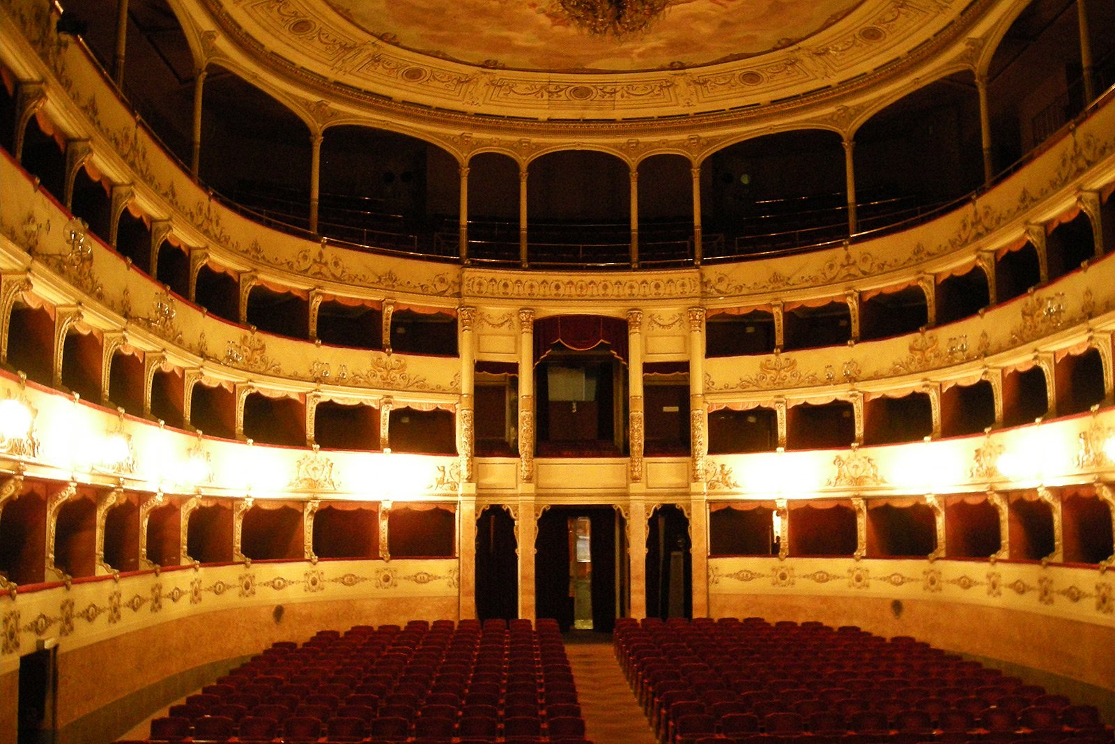 Театр Пергола, Флоренция