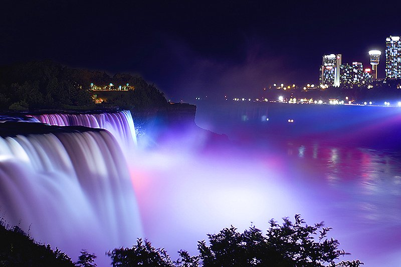 Ниагарский водопад ночью, Торонто
