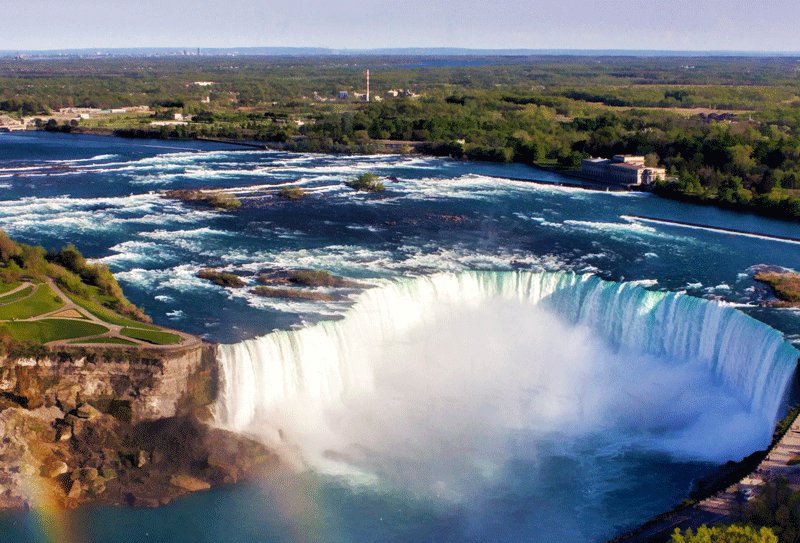 Ниагарский водопад, Высота водопада «Подкова» — 53 метра, ширина — 800 метров, Торонто