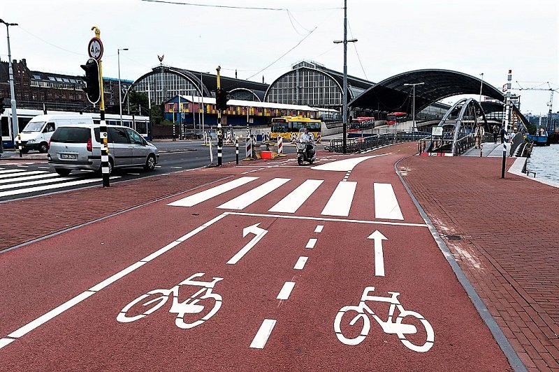 Велосипедные дорожки в Амстердаме, Амстердам