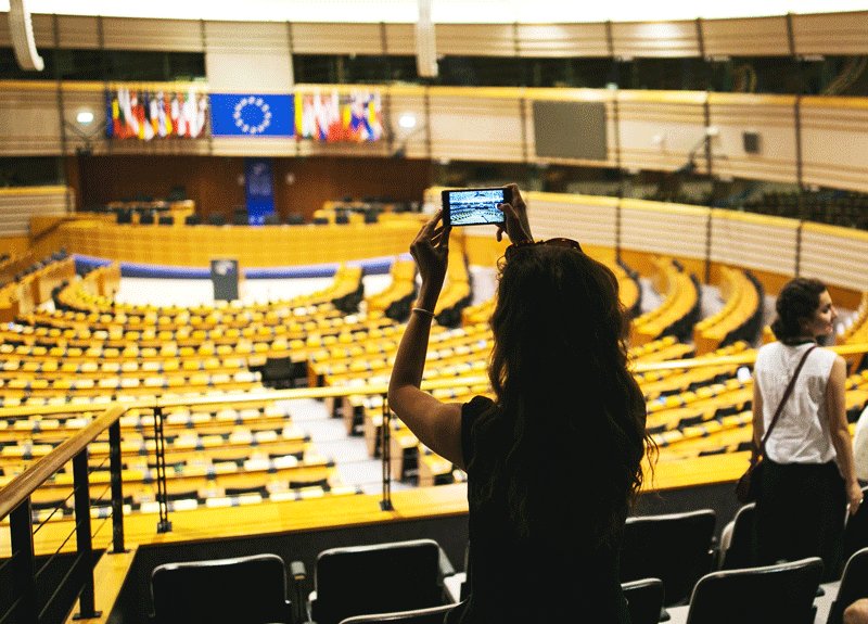 Полукруглый зал заседания Европарламента, Брюссель