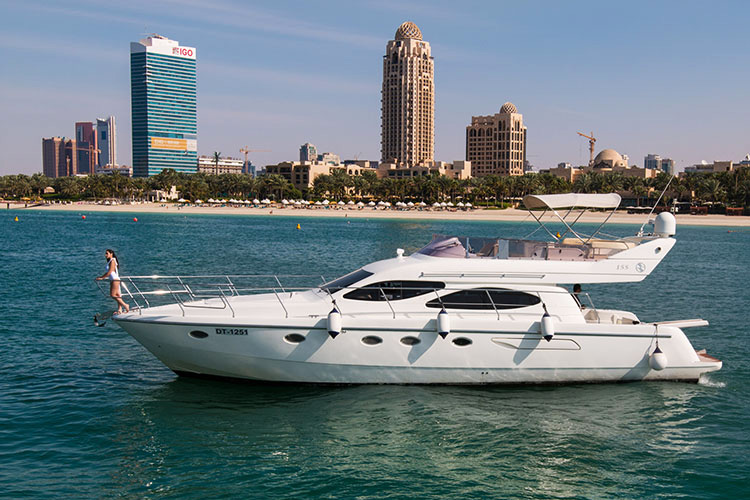 55-футовая яхта в Дубае