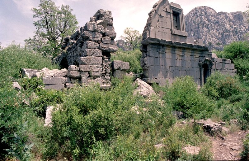 Часть храма