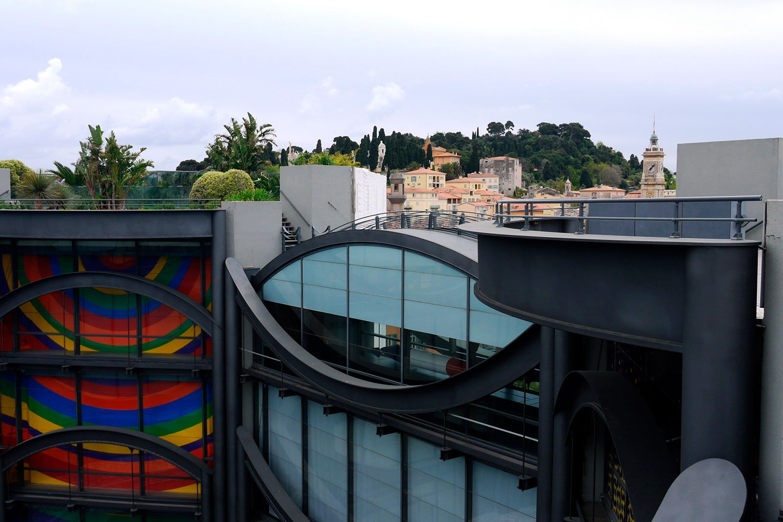 Как подняться на крышу музея современного искусства в Ницце