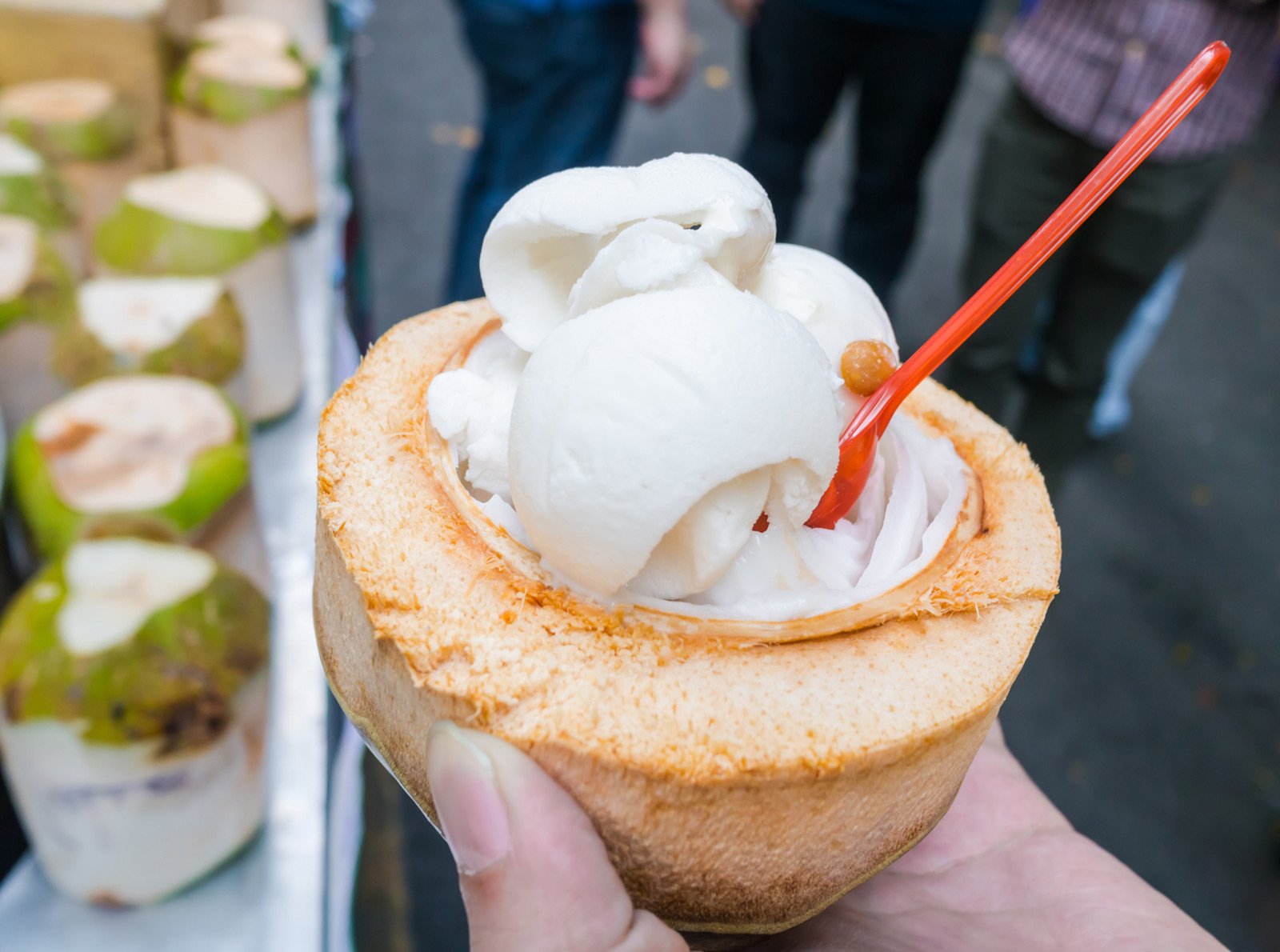 Как попробовать кокосовое мороженое на Пхукете