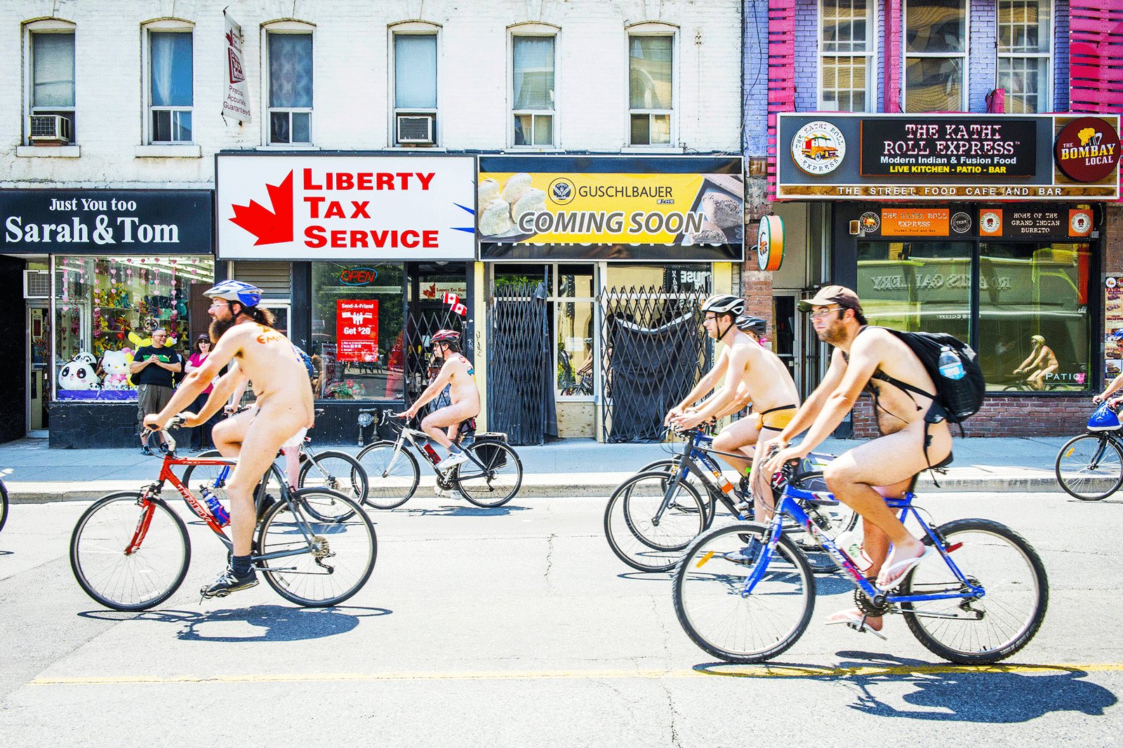 Как поучаствовать в голом велозабеге в Торонто