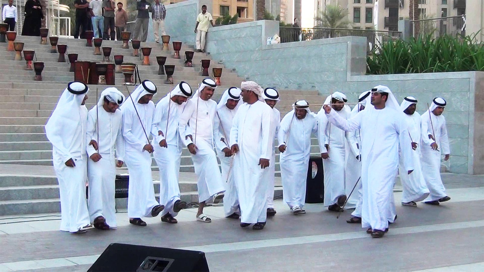 Как увидеть исполнение танца айала в Абу-Даби