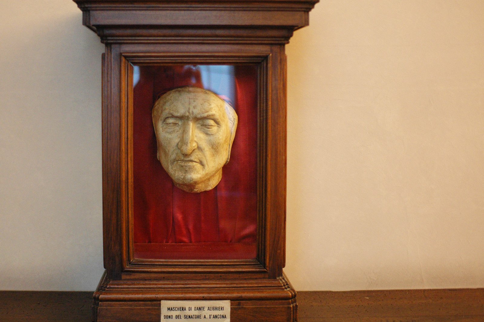 Как увидеть посмертную маску Данте во Флоренции