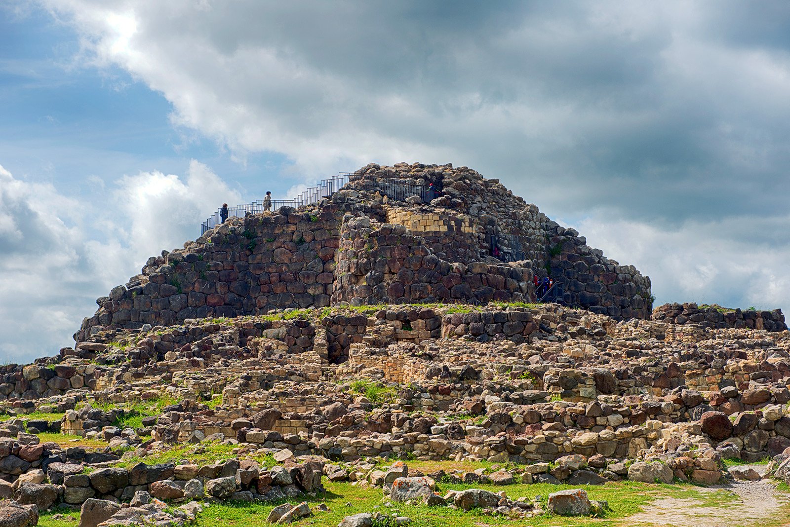 Как увидеть нураги — древние руины неизвестной цивилизации на Сардинии