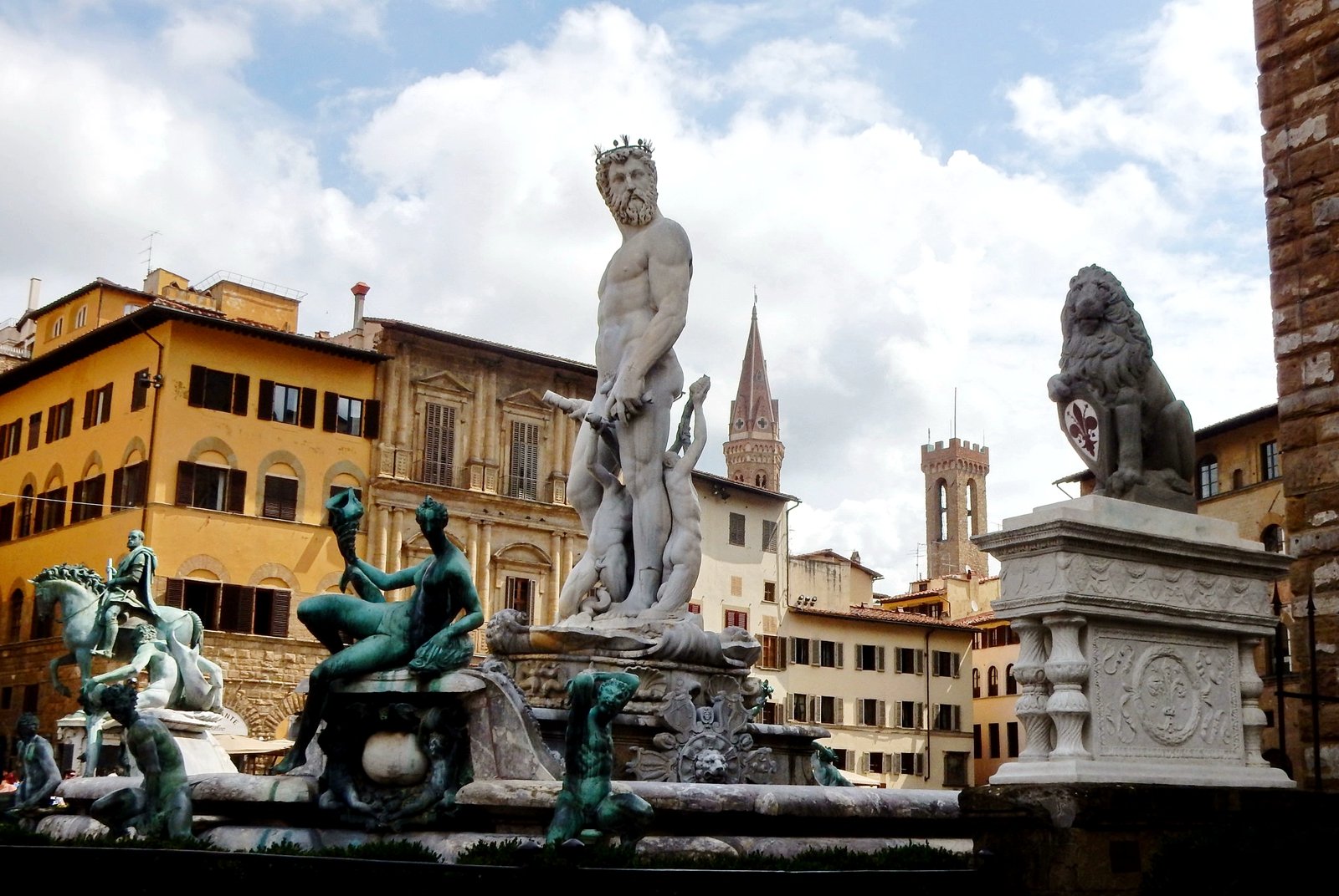 Как полюбоваться скульптурами на площади Синьории во Флоренции