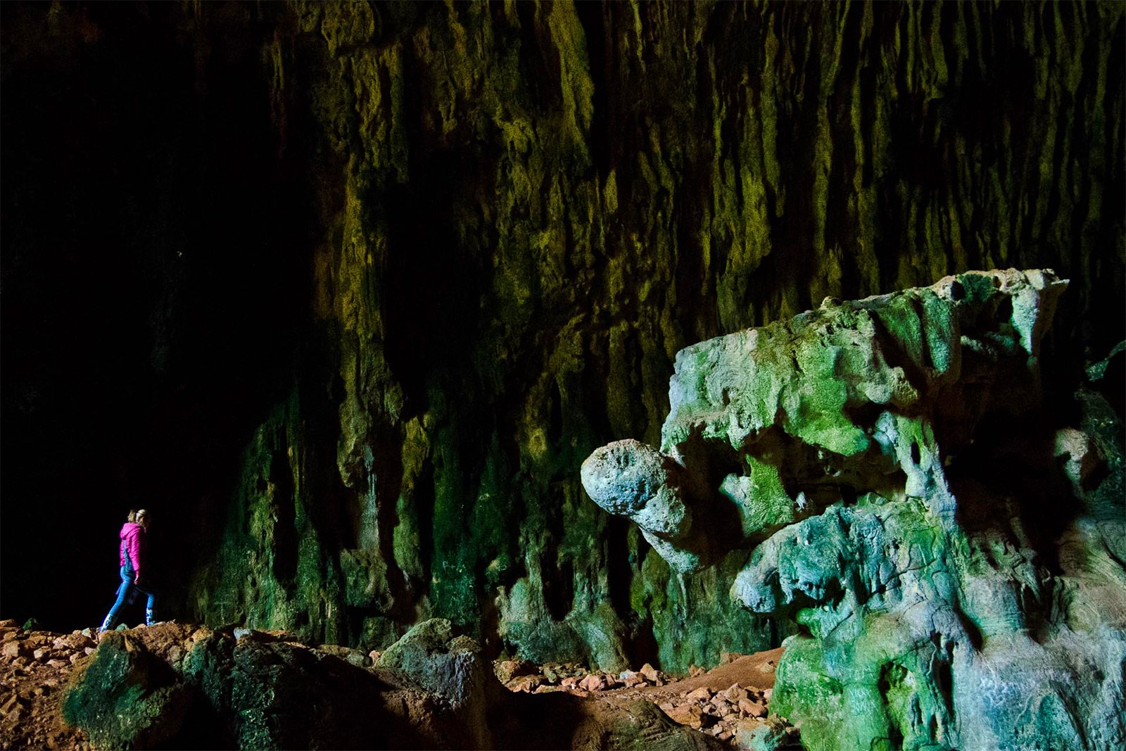 Как погулять по пещере Скотино на Крите