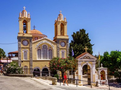 Посетить церковь Святого Пантелеймона на Родосе