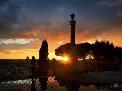 Посмотреть на закат с холма Пинчо в Риме