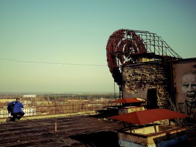 Подняться на крышу шестнадцатиэтажки в Чернобыле