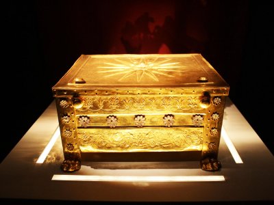 Увидеть золотой гроб Филиппа II в Салоники