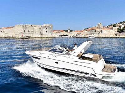 Покататься на яхте в Дубровнике