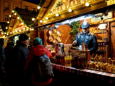Посетить Рождественскую ярмарку во Львове