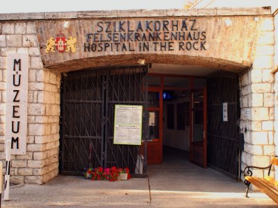 Побывать в подземном госпитале времен Второй мировой в Будапеште