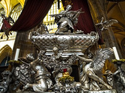 Увидеть усыпальницу чешских королей в Праге