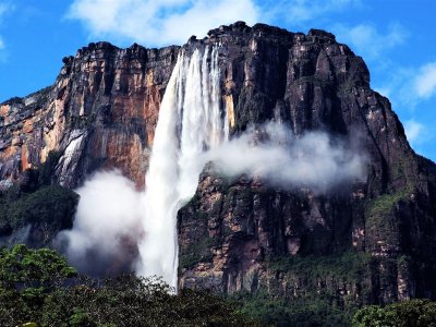 Забраться на самый высокий водопад в мире в Каракасе