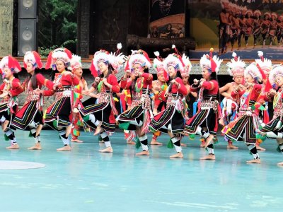Увидеть танец приветствия тайваньских аборигенов в Тайване