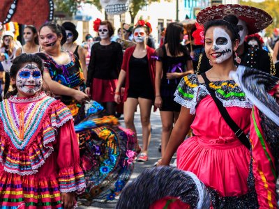 Стать участником фестиваля Дня Мертвых в Мехико