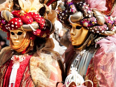 Принять участие в Венецианском карнавале в Венеции