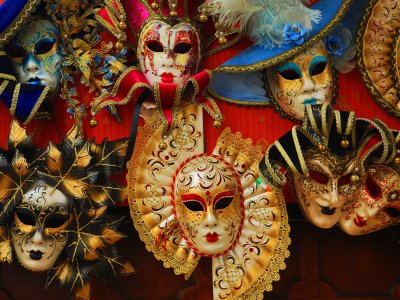 Купить венецианскую маску в Венеции