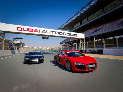Устроить гонки на Ауди R8 в Дубае