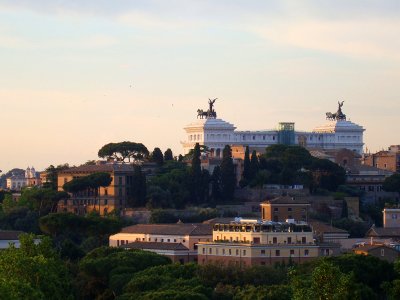Подняться на холм Яникул в Риме