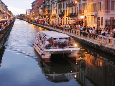 Покататься на лодке по миланским каналам в Милане
