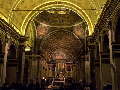 Увидеть необычную оптическую иллюзию в церкви Санта Мария в Милане