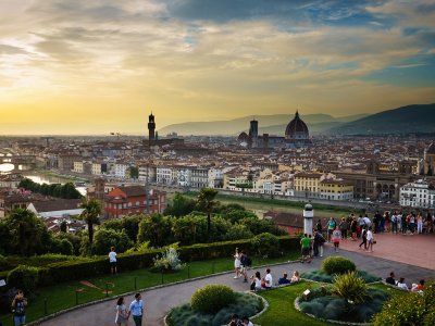 Устроить пикник на площади Микеланджело во Флоренции
