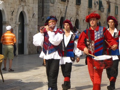 Увидеть городскую стражу Дубровника в Дубровнике