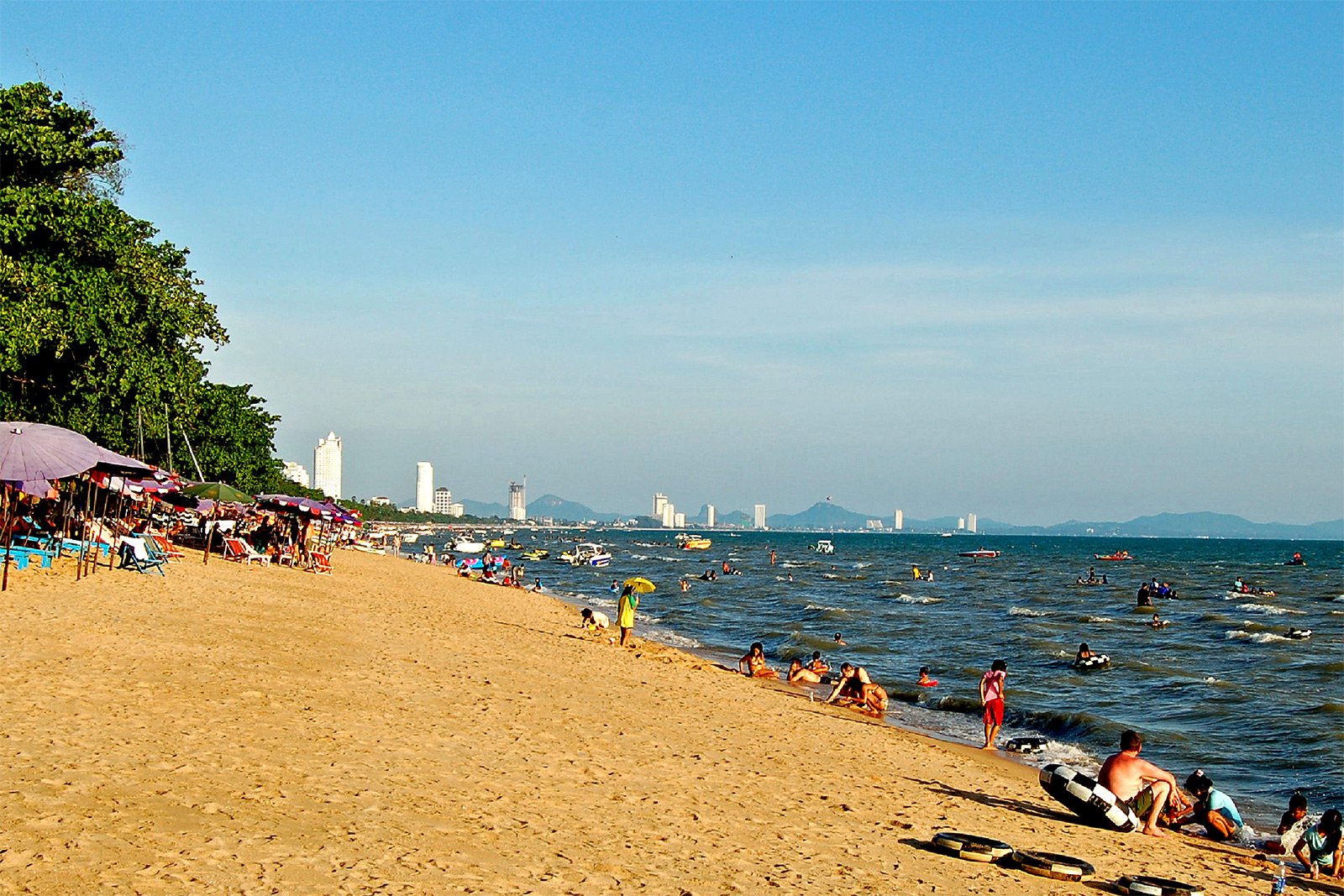 Пляж Джомтьен, Паттайя
