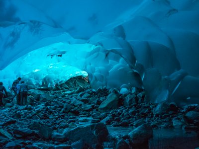 Ледяные пещеры Менденхолл