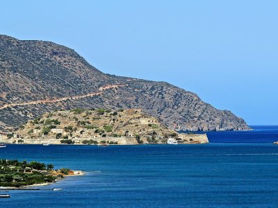 Остров Спиналонга на Крите