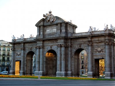 Ворота Алькала в Мадриде