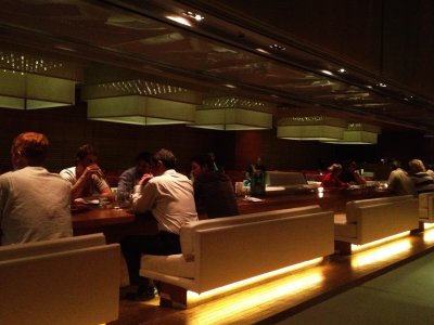 Ресторан «The Long Table» в Бангкоке